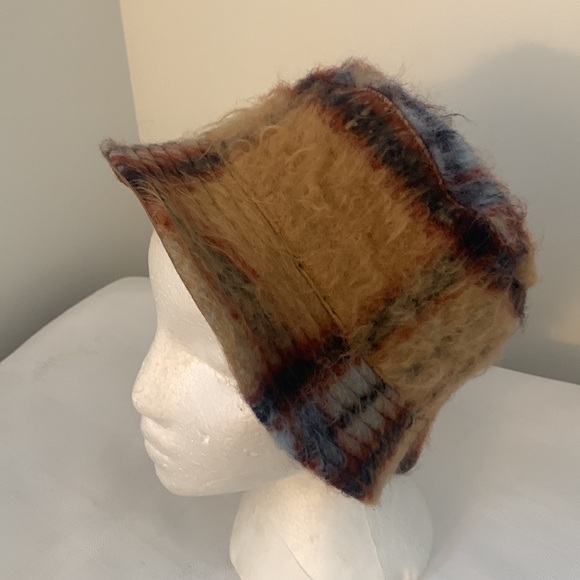 Steve Madden bucket hat plaid wool - Picture 3 of 7